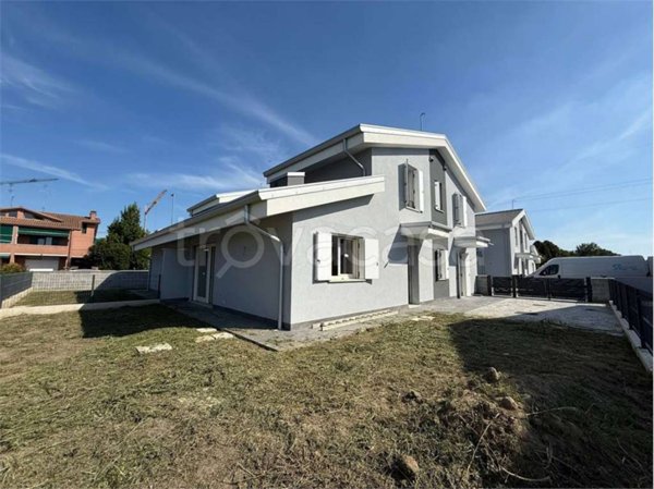 casa indipendente in vendita a Ferrara in zona Malborghetto di Boara