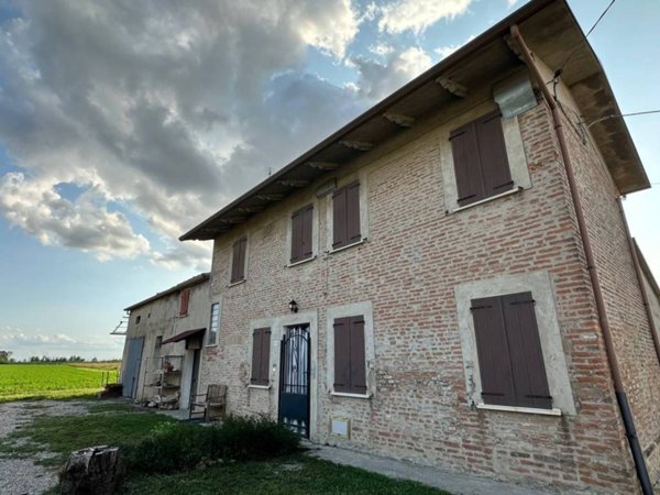 casa indipendente in vendita a Ferrara in zona Porotto / Cassana