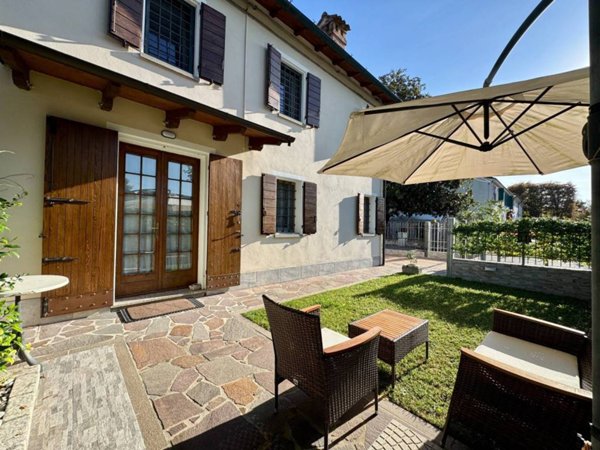 casa indipendente in vendita a Ferrara in zona San Martino