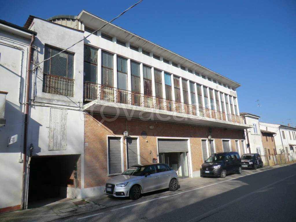 appartamento in vendita a Ferrara in zona Malborghetto di Boara