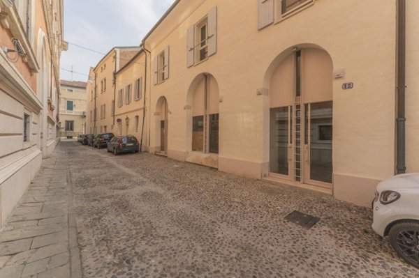 appartamento in vendita a Ferrara in zona Centro Storico