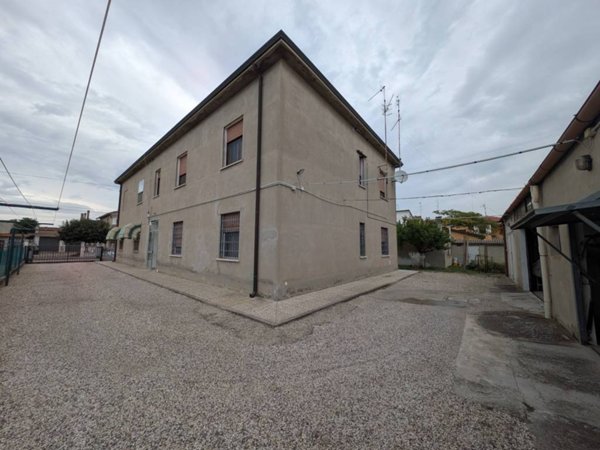 appartamento in vendita a Ferrara in zona Casaglia