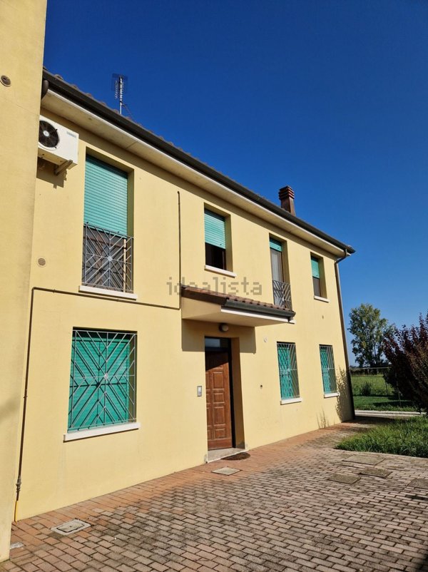 appartamento in vendita a Ferrara in zona Fondo Reno