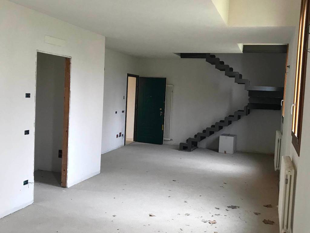 appartamento in vendita a Ferrara in zona Centro Storico