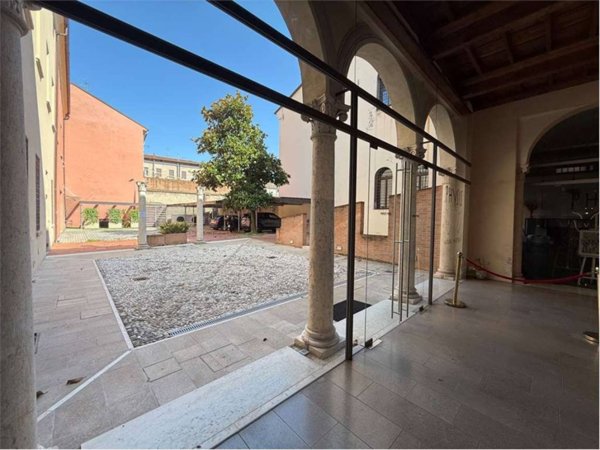 appartamento in vendita a Ferrara in zona Centro Storico