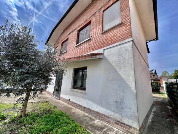 casa indipendente in vendita a Ferrara