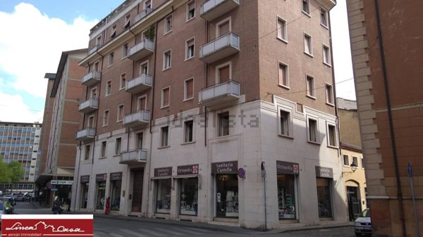 appartamento in vendita a Ferrara in zona Centro Storico