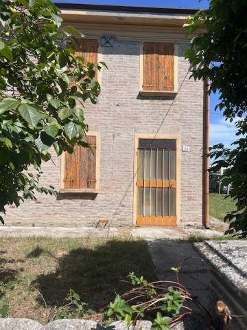 casa indipendente in vendita a Ferrara in zona San Martino