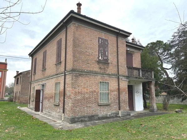 casa indipendente in vendita a Ferrara in zona Cona