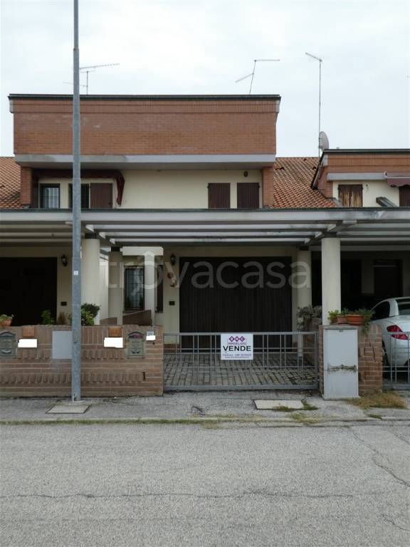 casa indipendente in vendita a Ferrara in zona Malborghetto di Boara