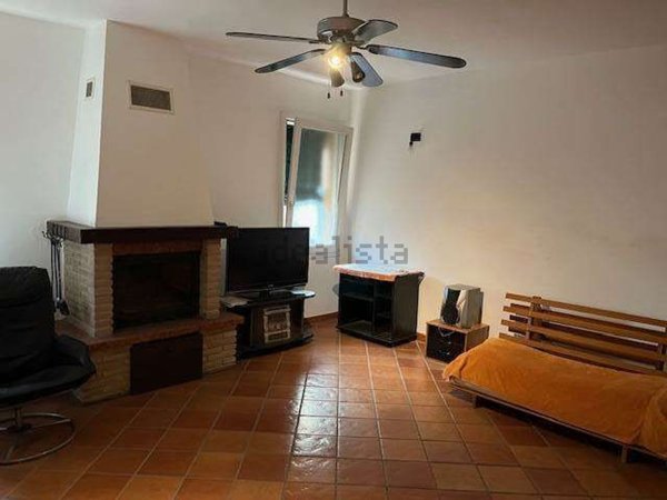 casa indipendente in vendita a Ferrara in zona Centro Storico