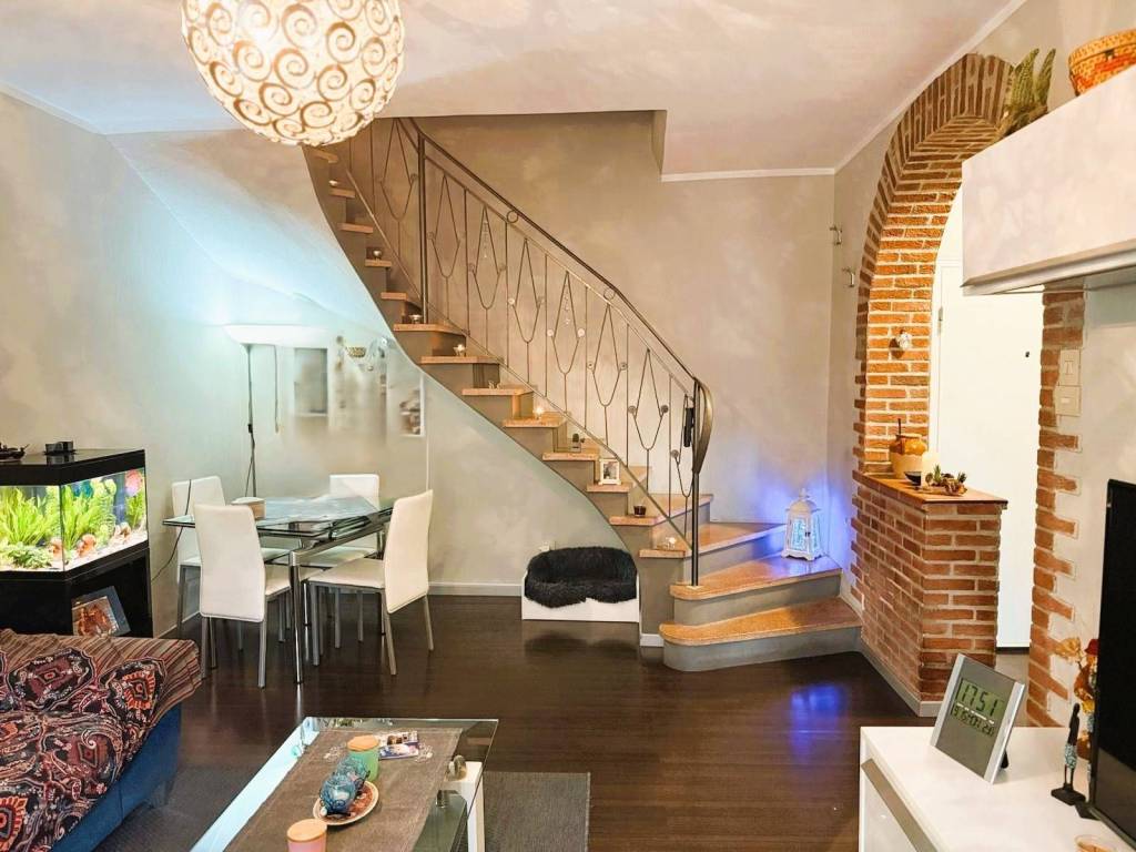 casa indipendente in vendita a Ferrara in zona Centro Storico