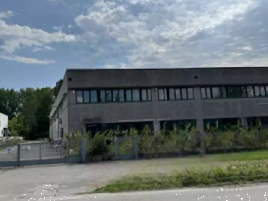 locale di sgombero in vendita a Ferrara in zona Porotto / Cassana
