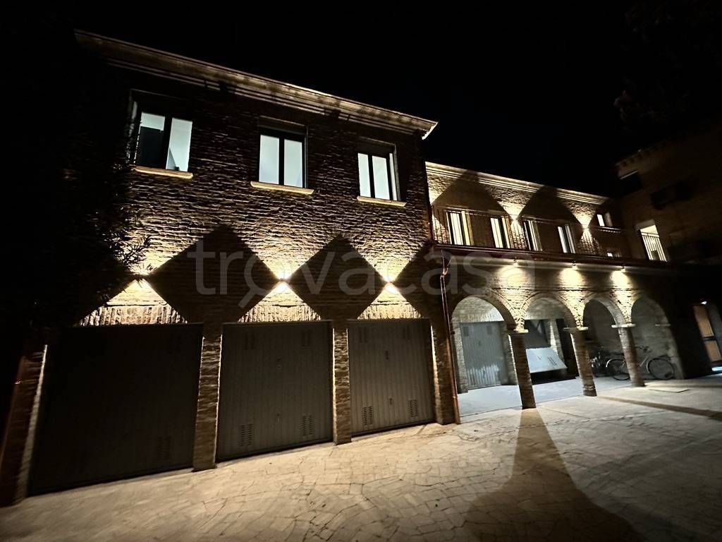 appartamento in vendita a Ferrara in zona Centro Storico