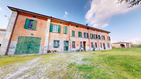 casa indipendente in vendita a Ferrara in zona Porotto / Cassana