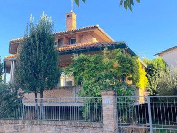 casa indipendente in vendita a Ferrara in zona Aguscello