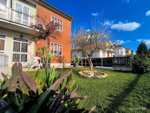 intera palazzina in vendita a Ferrara in zona Torre Della Fossa