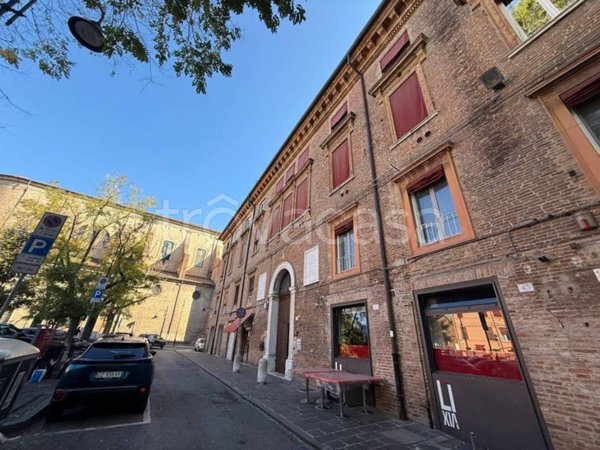appartamento in vendita a Ferrara in zona Centro Storico