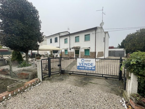 casa indipendente in vendita a Ferrara in zona Francolino