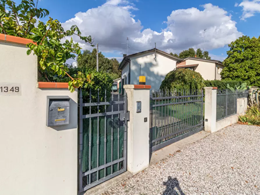 casa indipendente in vendita a Ferrara in zona Quartesana