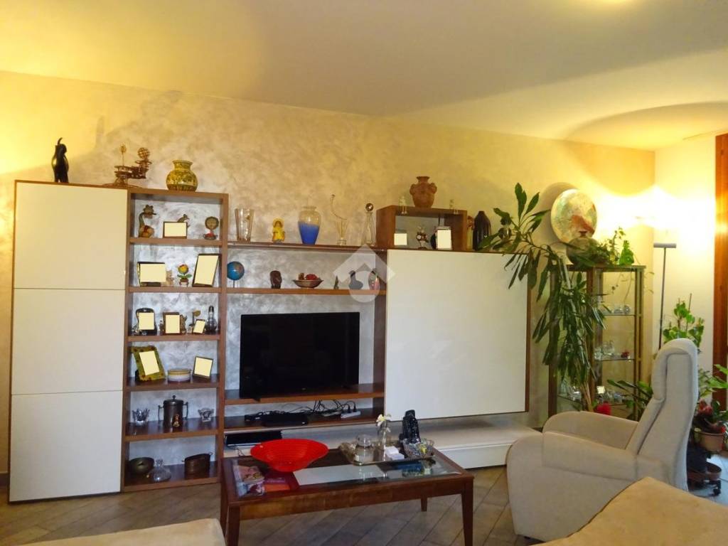 casa indipendente in vendita a Ferrara