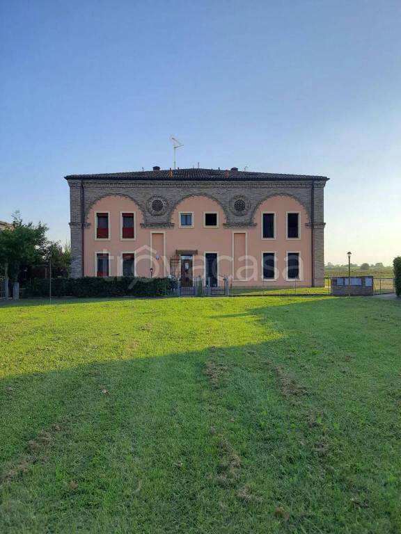 casa indipendente in vendita a Ferrara in zona Porotto / Cassana