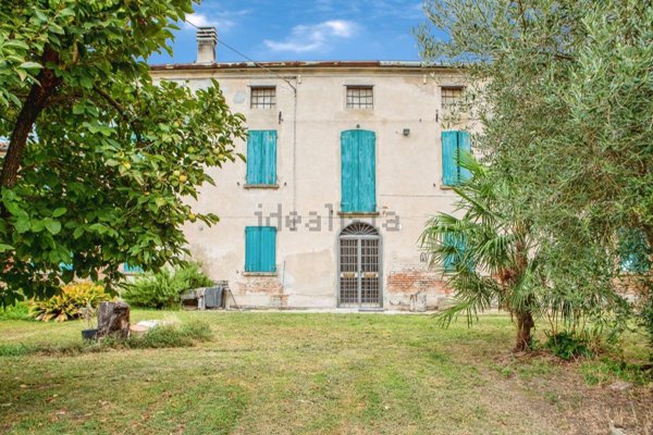 casa indipendente in vendita a Ferrara in zona Ravalle