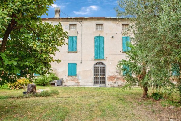 casa indipendente in vendita a Ferrara in zona Casaglia