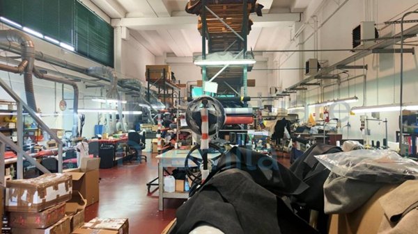 negozio in vendita a Ferrara in zona Porotto / Cassana