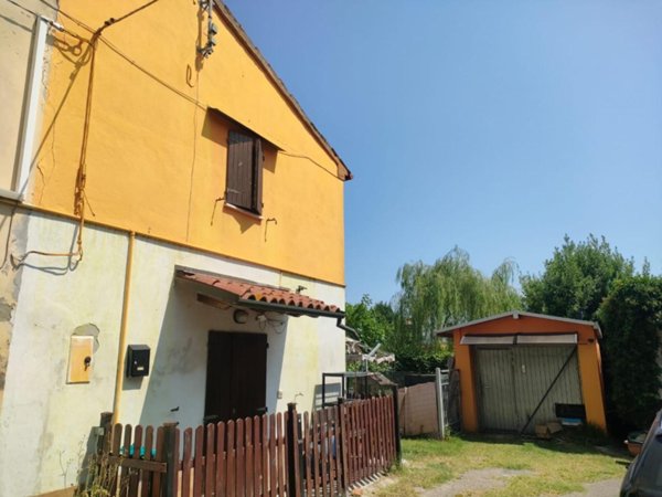 casa indipendente in vendita a Ferrara in zona Sant'Egidio / Gaibanella