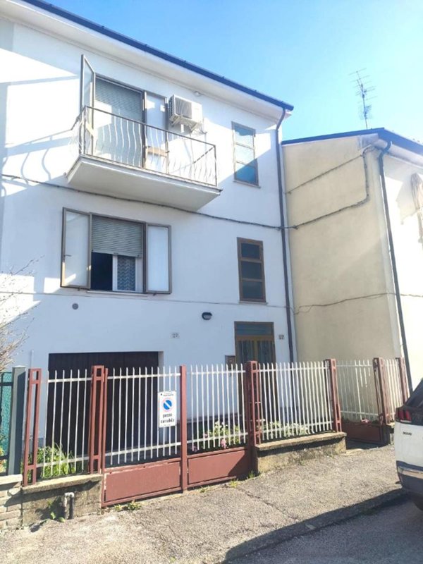 casa indipendente in vendita a Ferrara