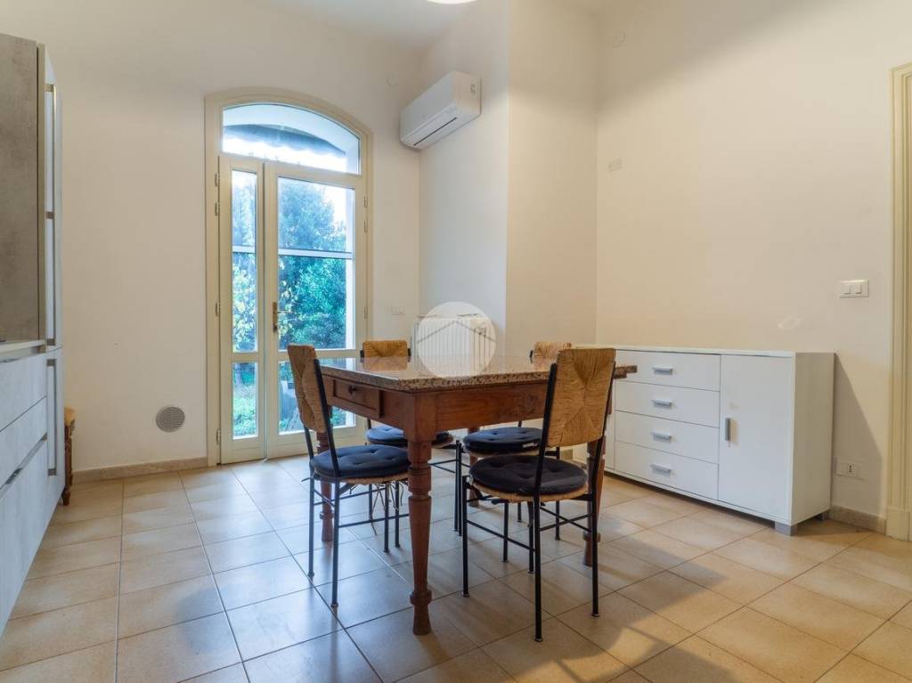 casa indipendente in vendita a Ferrara in zona Centro Storico