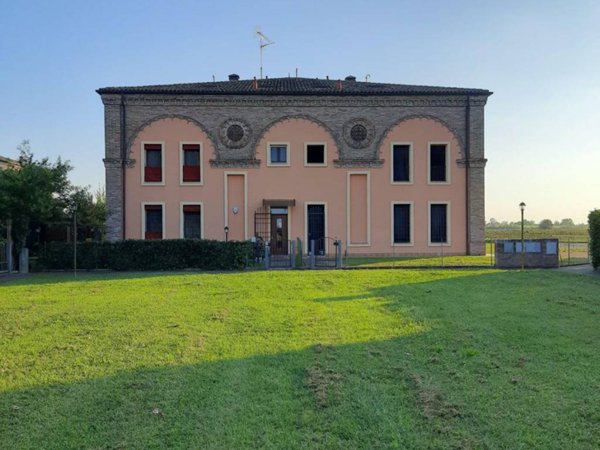 casa indipendente in vendita a Ferrara in zona Porotto / Cassana