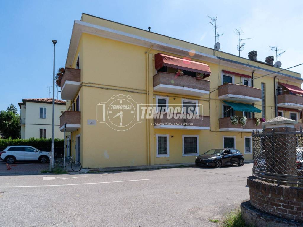 appartamento in vendita a Ferrara in zona Aguscello