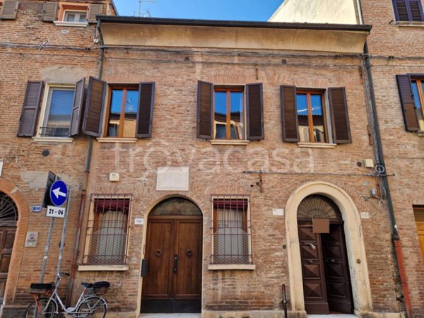 appartamento in vendita a Ferrara in zona Centro Storico