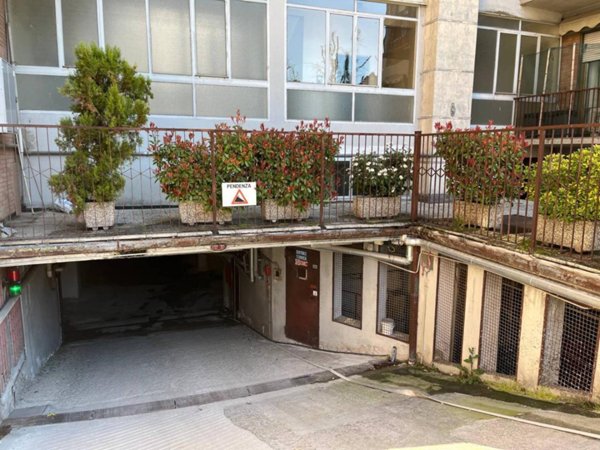 negozio in vendita a Ferrara in zona Centro Storico