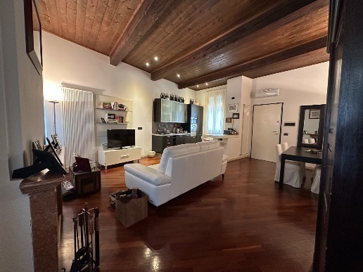 appartamento in vendita a Ferrara in zona Centro Storico