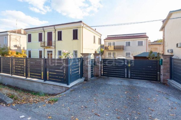 casa indipendente in vendita a Ferrara in zona Porotto / Cassana