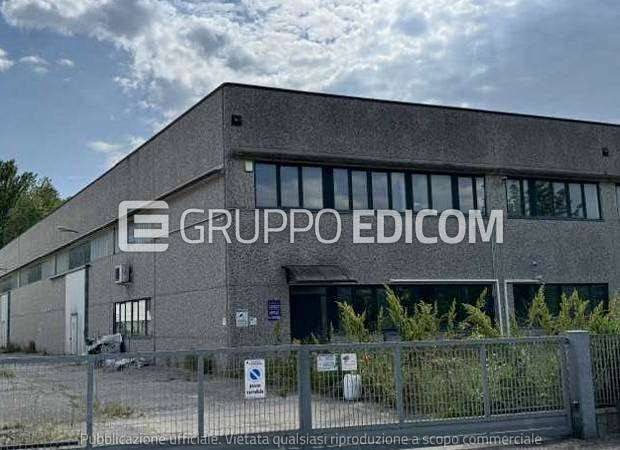 locale commerciale in vendita a Ferrara in zona Porotto / Cassana