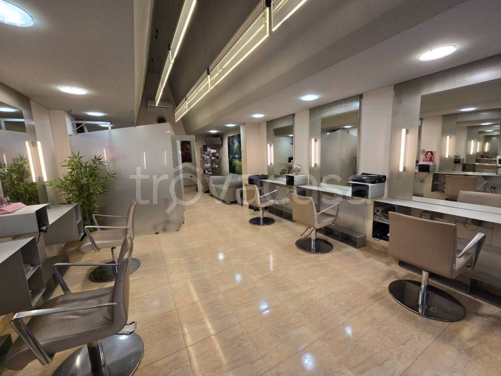 negozio in vendita a Ferrara in zona Centro Storico