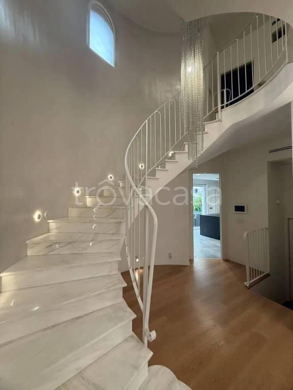 casa indipendente in vendita a Ferrara in zona Centro Storico