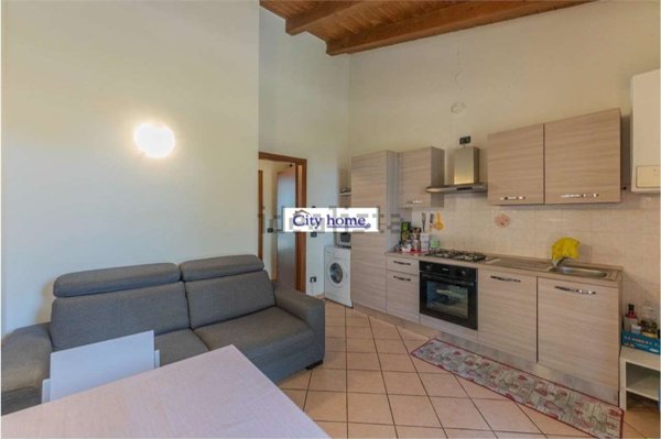 casa indipendente in vendita a Ferrara in zona Centro Storico