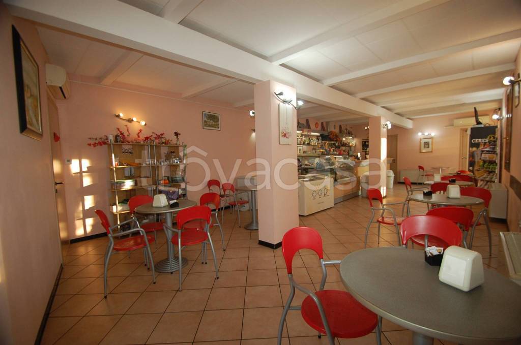 negozio in vendita a Ferrara