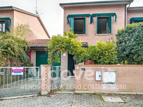 casa indipendente in vendita a Ferrara in zona Pontegradella