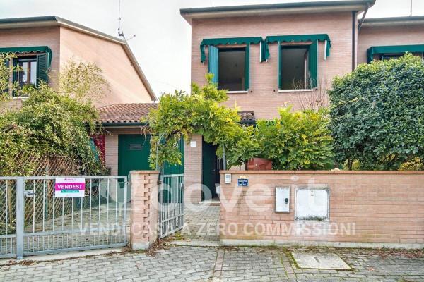 casa indipendente in vendita a Ferrara in zona Centro Storico