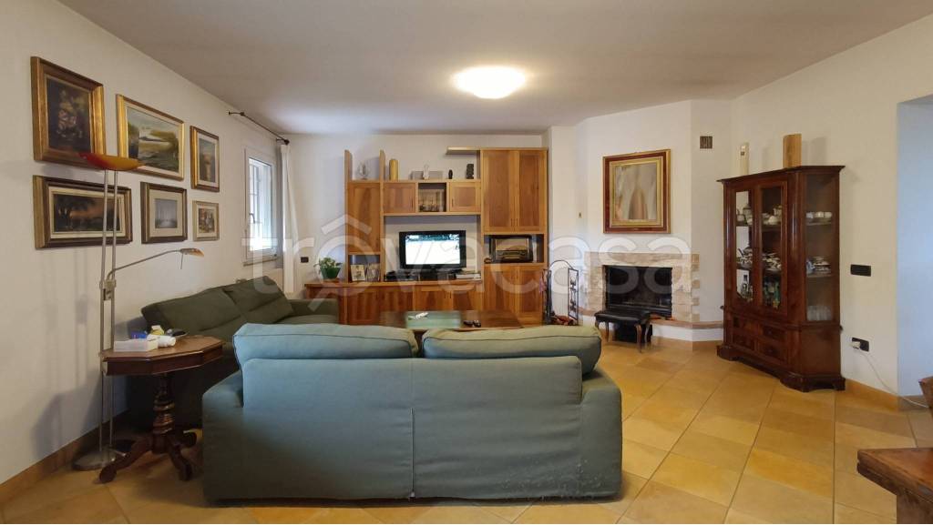 appartamento in vendita a Ferrara in zona Montalbano