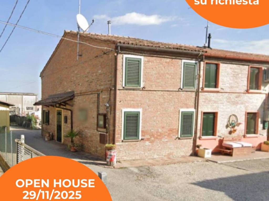 casa indipendente in vendita a Ferrara in zona Porotto / Cassana