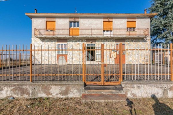 casa indipendente in vendita a Ferrara in zona Centro Storico