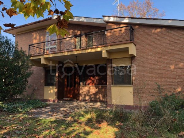 casa indipendente in vendita a Ferrara in zona Cona