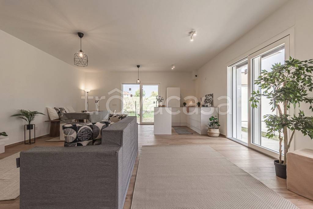 casa indipendente in vendita a Ferrara